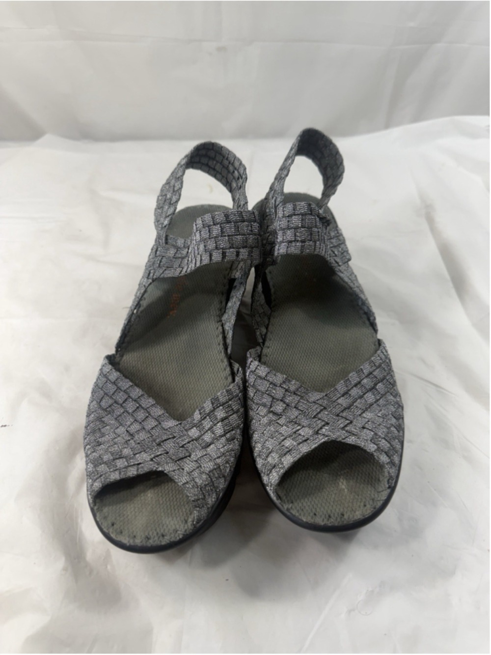 BM Bernie Mev Women’s Basket Weave Quarter Strap Wedges Grey Metallic Shimmer 40